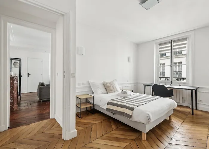 Appartement Bnbnova - 3br - Champs Elysees